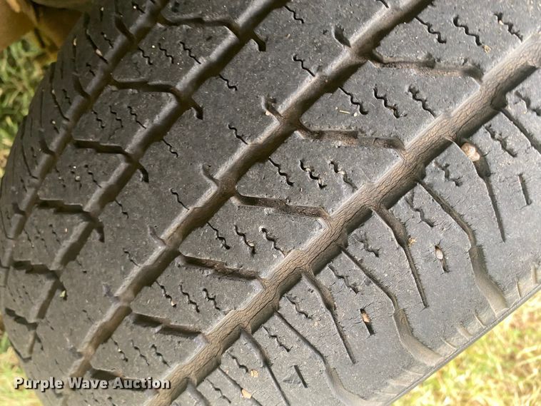 image for item EX9581 2002 GMC Sierra 1500  pickup truck