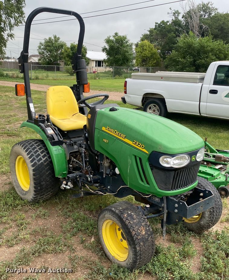 image for item EX9583 2008 John Deere 2320  MFWD tractor