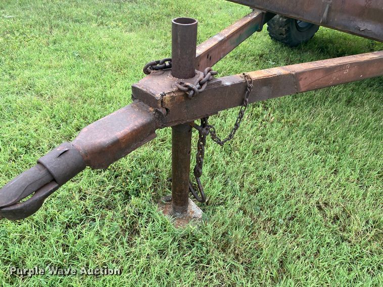 image for item EX9589 Utility trailer