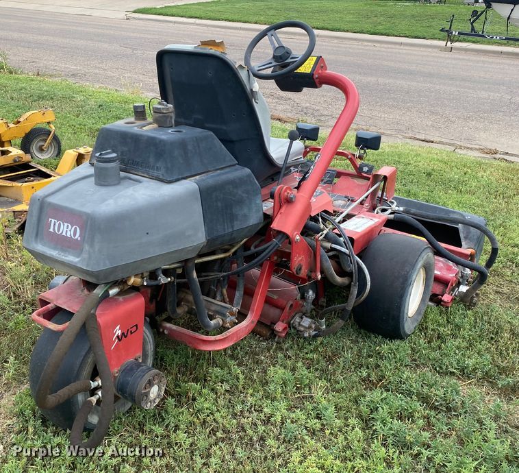 image for item EX9592 Toro Greensmaster 3100  ZTR lawn mower