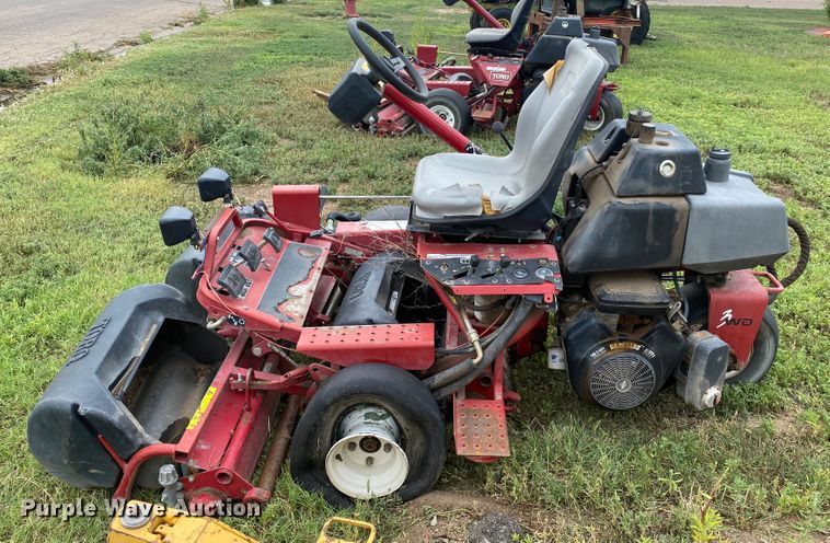 image for item EX9592 Toro Greensmaster 3100  ZTR lawn mower