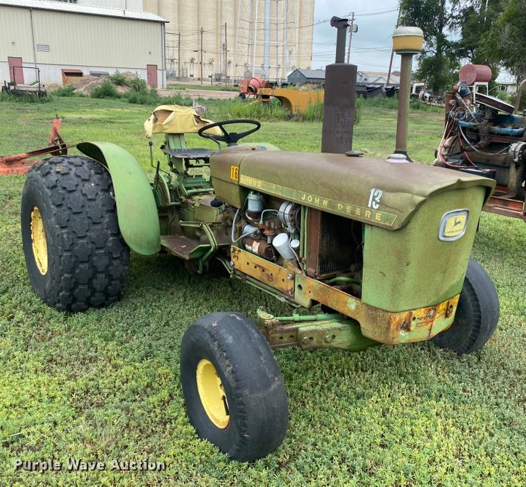image for item EX9595 1969 John Deere 1020  tractor