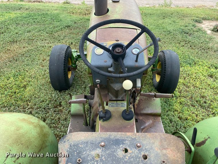 image for item EX9595 1969 John Deere 1020  tractor