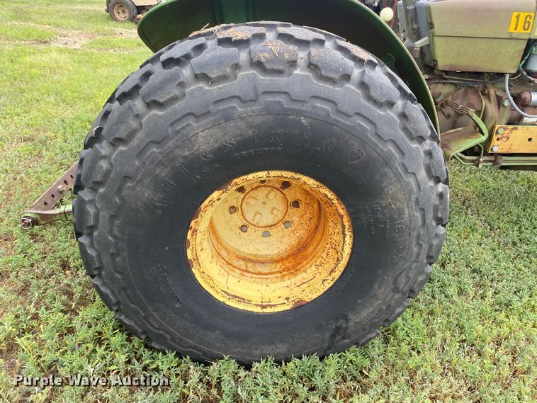 image for item EX9595 1969 John Deere 1020  tractor