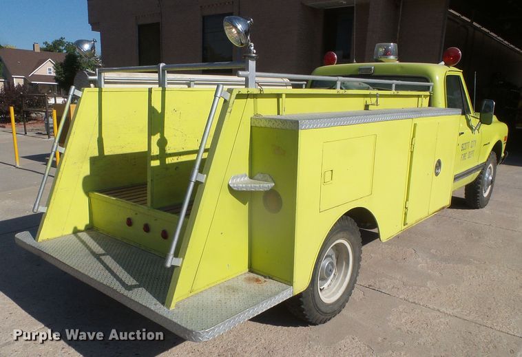 image for item GR9472 1972 Chevrolet K20  utility bed pickup truck