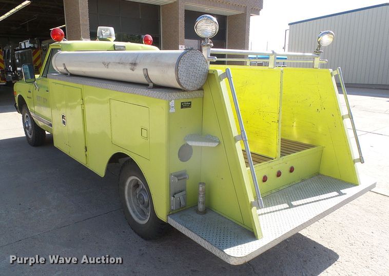 image for item GR9472 1972 Chevrolet K20  utility bed pickup truck