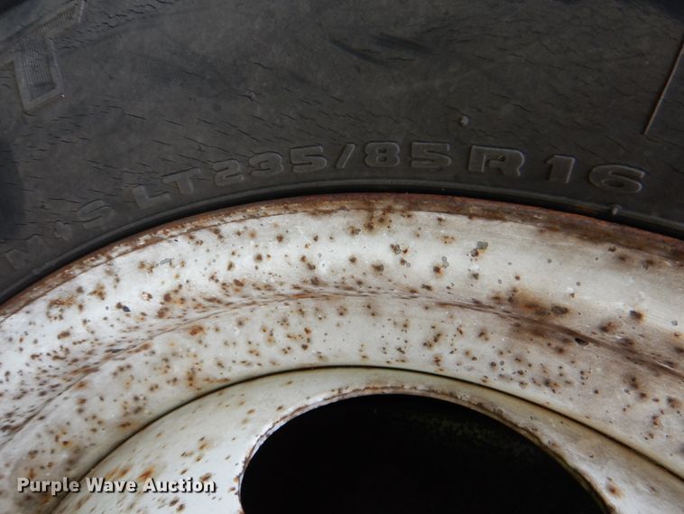 image for item HC9281 1989 GMC R3500  bucket truck