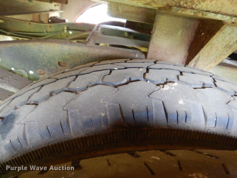 image for item HC9281 1989 GMC R3500  bucket truck