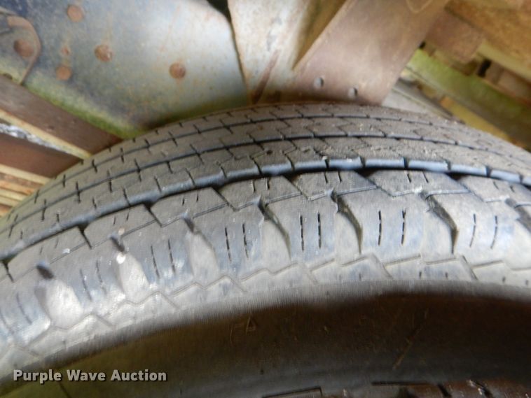 image for item HC9281 1989 GMC R3500  bucket truck