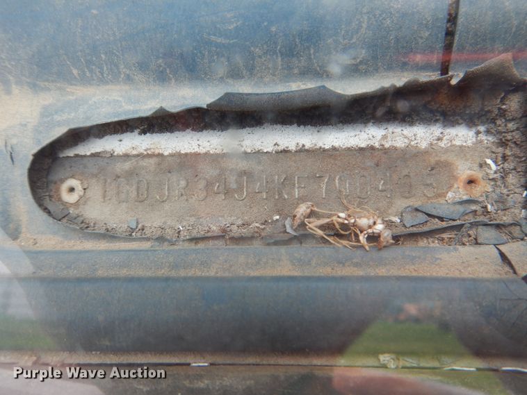 image for item HC9281 1989 GMC R3500  bucket truck