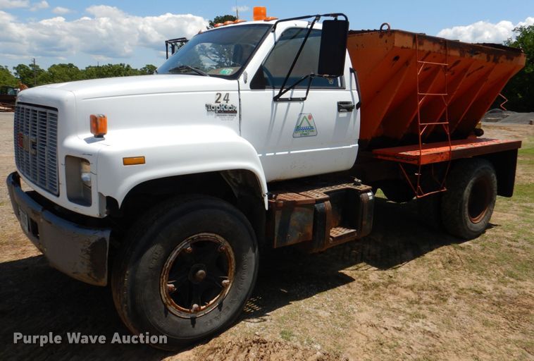 image for item HC9282 1995 GMC C7500  spreader truck