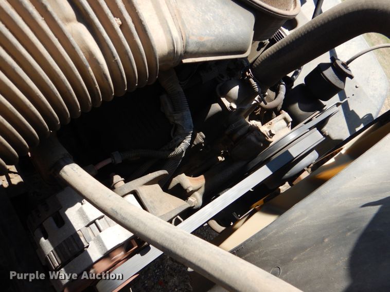 image for item HC9282 1995 GMC C7500  spreader truck