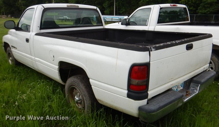 image for item HC9294 1999 Dodge Ram 1500  pickup truck