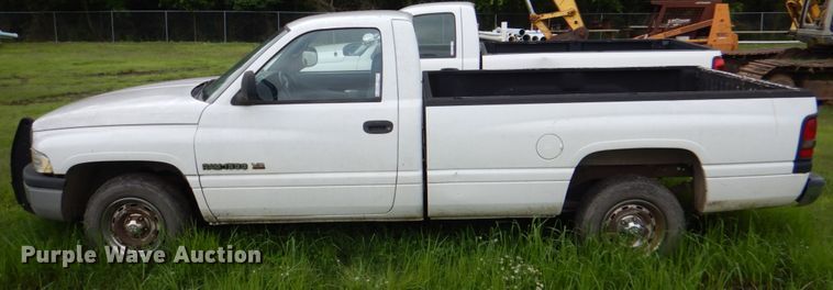 image for item HC9294 1999 Dodge Ram 1500  pickup truck