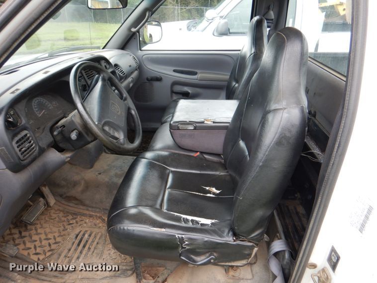 image for item HC9294 1999 Dodge Ram 1500  pickup truck