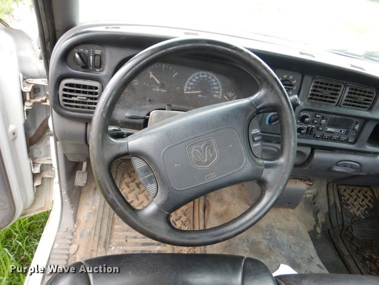 image for item HC9294 1999 Dodge Ram 1500  pickup truck