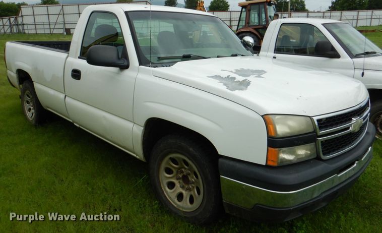 image for item HC9298 2007 Chevrolet Silverado 1500  pickup truck