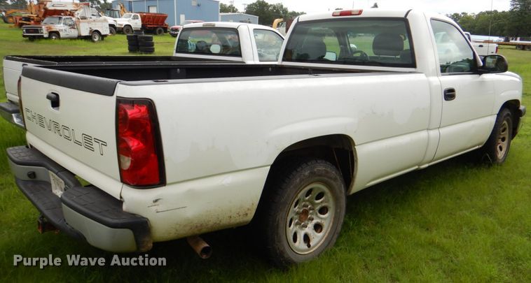 image for item HC9298 2007 Chevrolet Silverado 1500  pickup truck