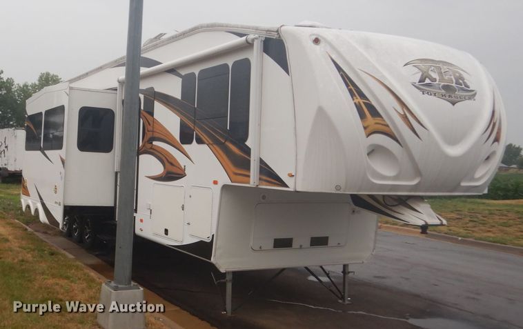 image for item HI9912 2011 Forest River XLR   toy hauler camper