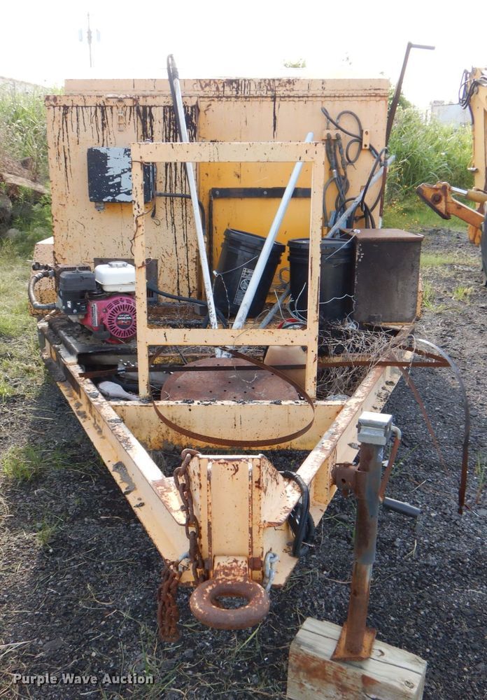 image for item IA9954 KM International KM-800T  asphalt recycler