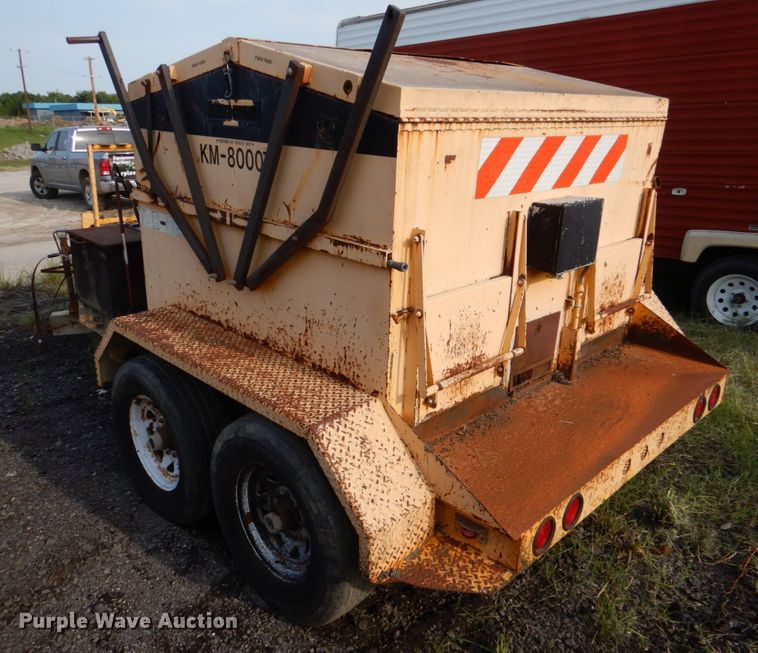 image for item IA9954 KM International KM-800T  asphalt recycler