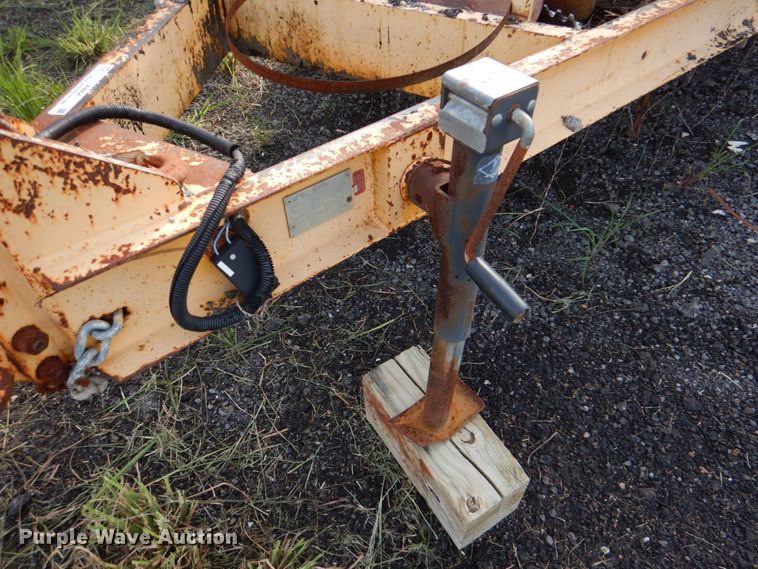 image for item IA9954 KM International KM-800T  asphalt recycler