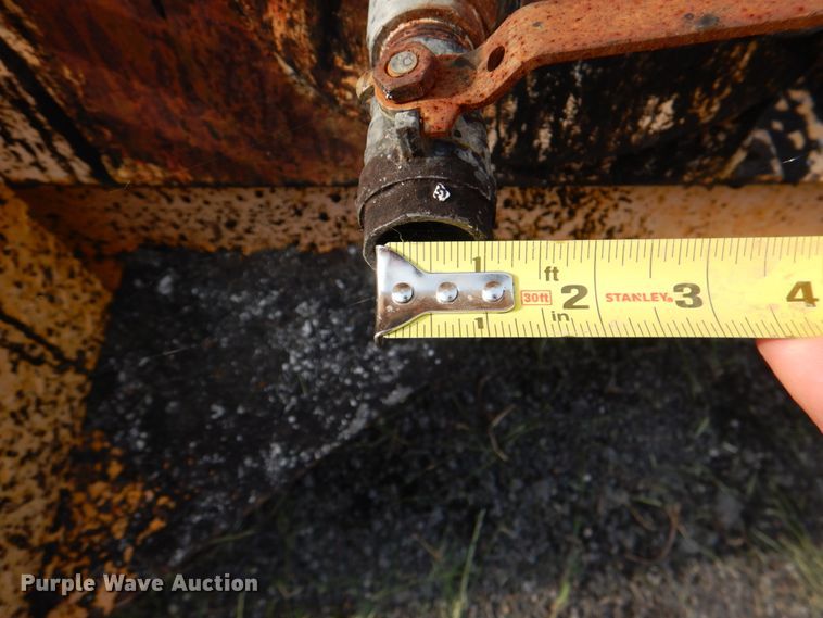 image for item IA9954 KM International KM-800T  asphalt recycler