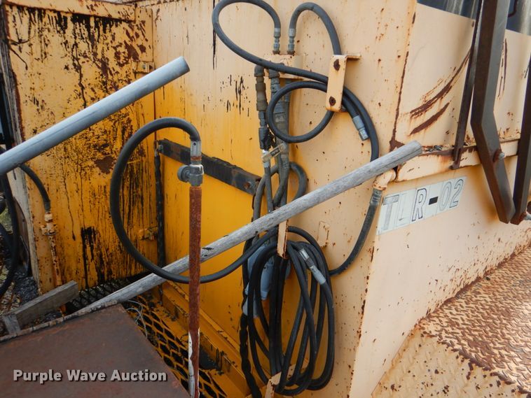 image for item IA9954 KM International KM-800T  asphalt recycler