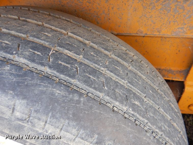 image for item IA9954 KM International KM-800T  asphalt recycler