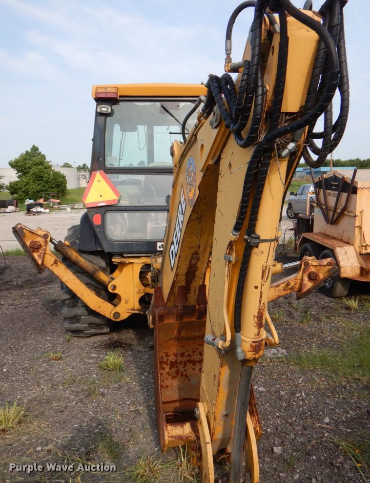 image for item IA9955 2000 John Deere 310SE  backhoe