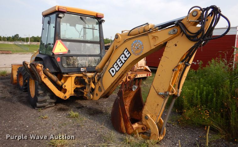 image for item IA9955 2000 John Deere 310SE  backhoe