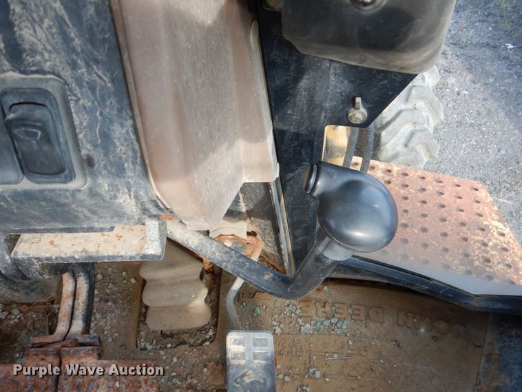 image for item IA9955 2000 John Deere 310SE  backhoe