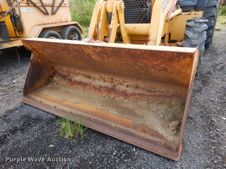 image for item IA9955 2000 John Deere 310SE  backhoe