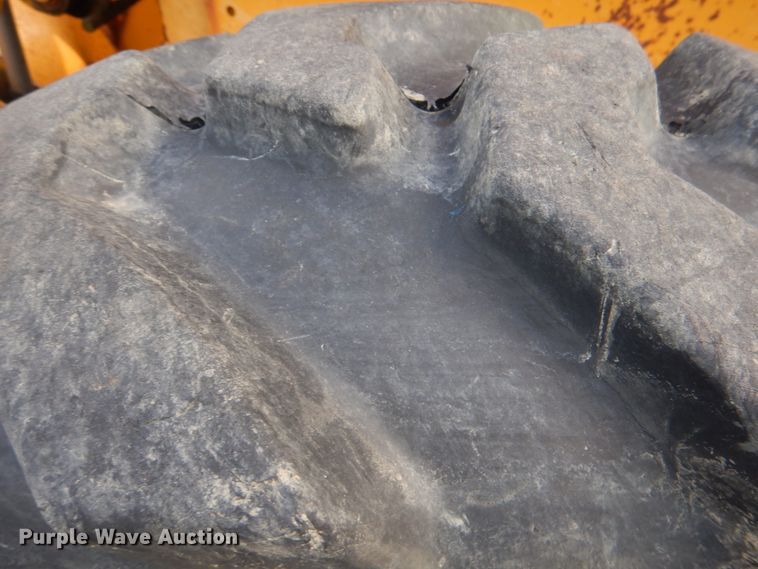 image for item IA9955 2000 John Deere 310SE  backhoe