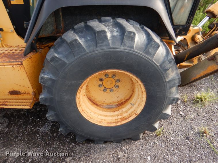 image for item IA9955 2000 John Deere 310SE  backhoe