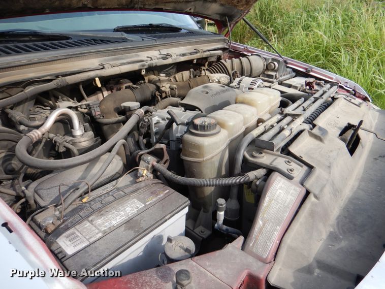 image for item IA9959 2000 Ford F450 Super Duty XLT  utility / service truck