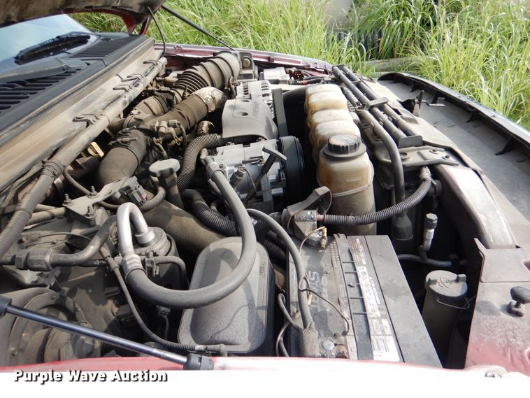 image for item IA9959 2000 Ford F450 Super Duty XLT  utility / service truck