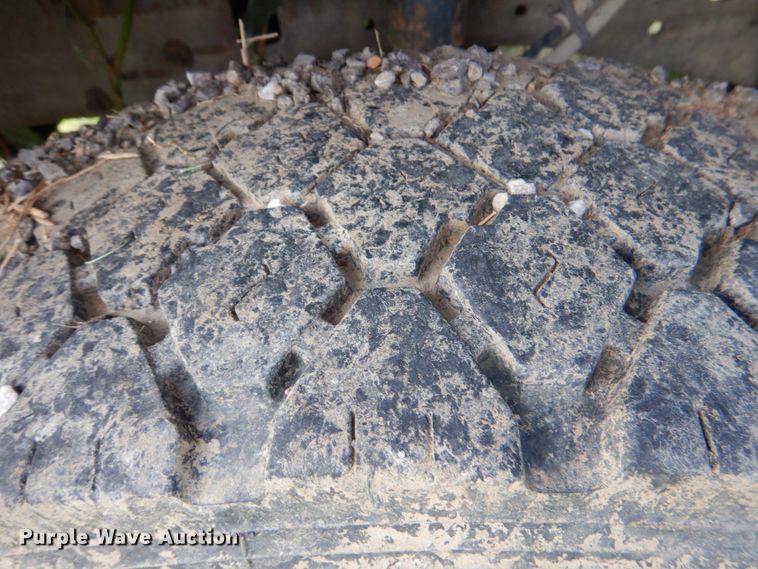 image for item IA9959 2000 Ford F450 Super Duty XLT  utility / service truck