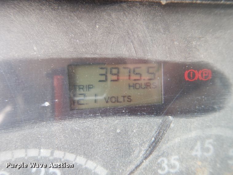 image for item IA9965 2002 Freightliner FL70  dump truck