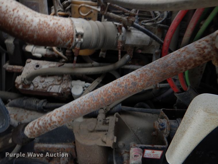 image for item IA9965 2002 Freightliner FL70  dump truck