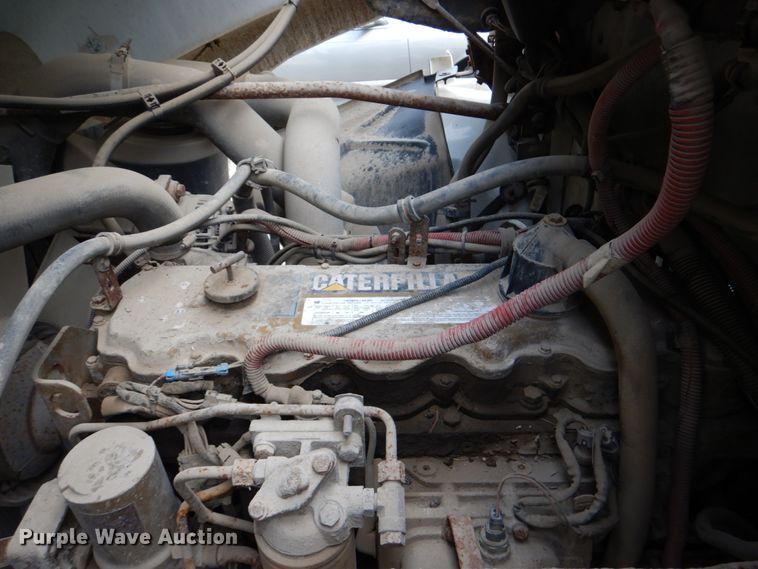 image for item IA9965 2002 Freightliner FL70  dump truck