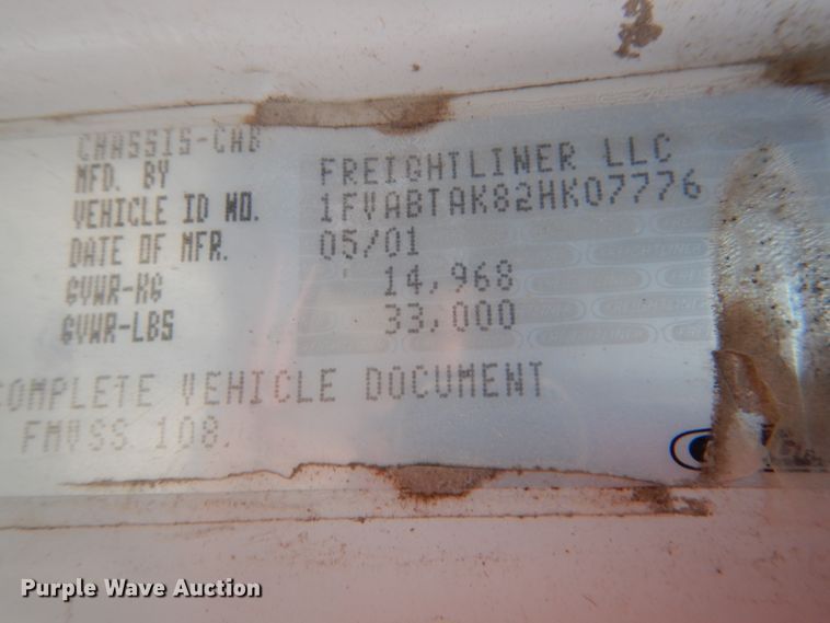 image for item IA9965 2002 Freightliner FL70  dump truck