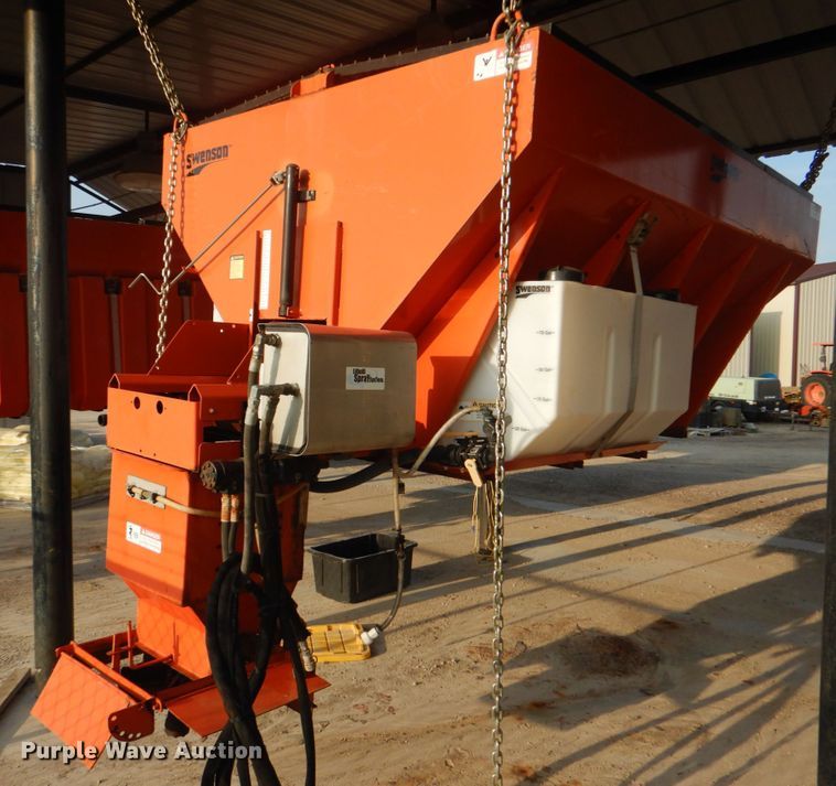 image for item IA9965 2002 Freightliner FL70  dump truck