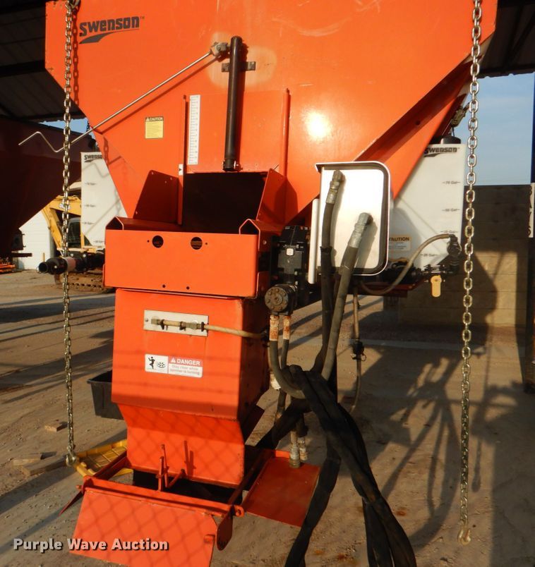 image for item IA9965 2002 Freightliner FL70  dump truck