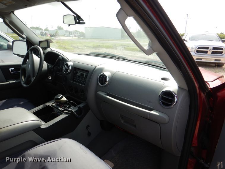 image for item IA9970 2005 Ford Expedition  SUV