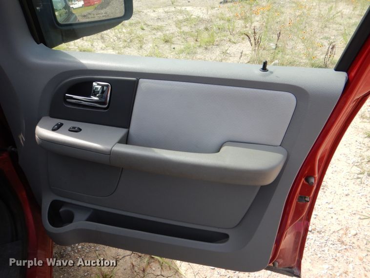 image for item IA9970 2005 Ford Expedition  SUV