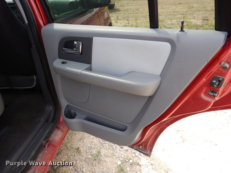 image for item IA9970 2005 Ford Expedition  SUV