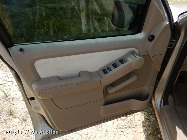 image for item IA9978 2007 Ford Explorer  SUV