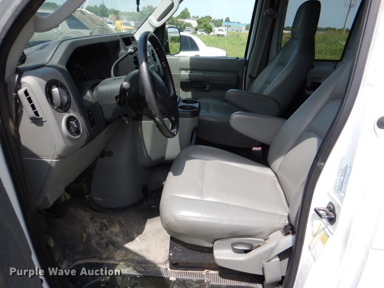 image for item IA9980 2009 Ford E350  van