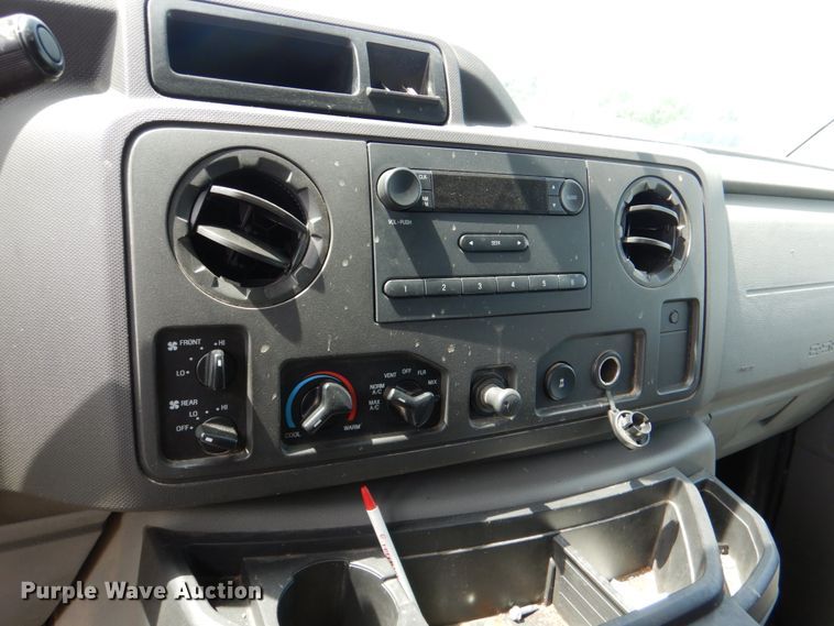 image for item IA9980 2009 Ford E350  van